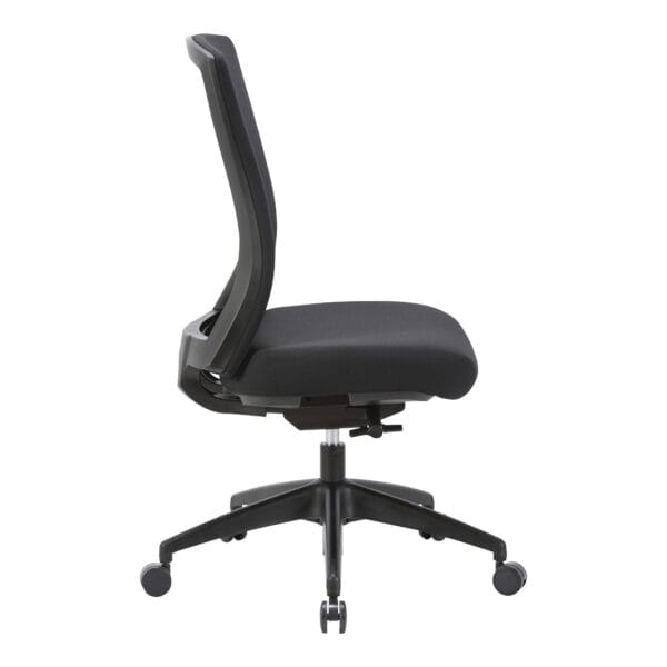 Ergonomic office chair with adjustable height and rolling wheels.