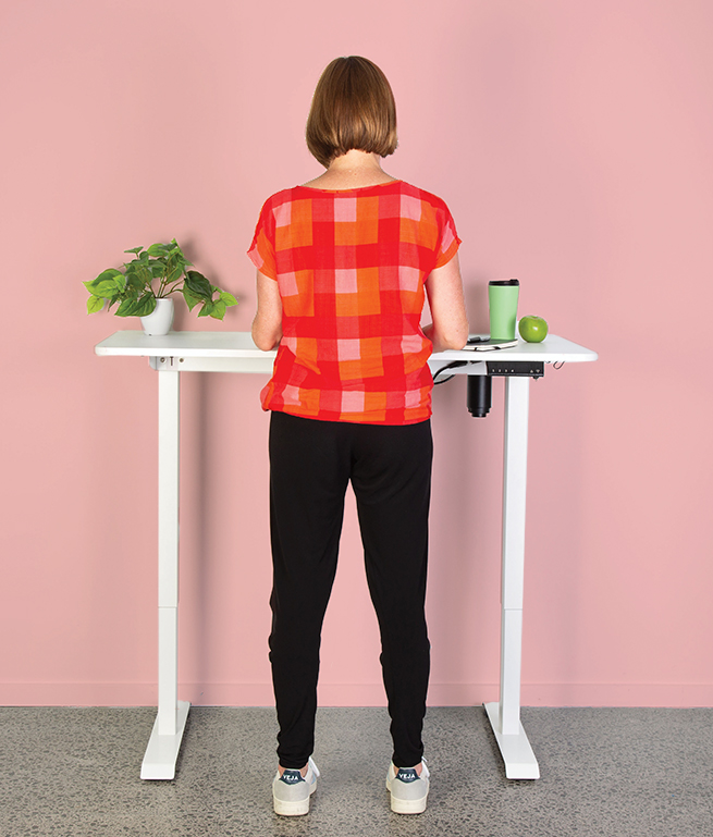 mondo-lypta-standing-desk