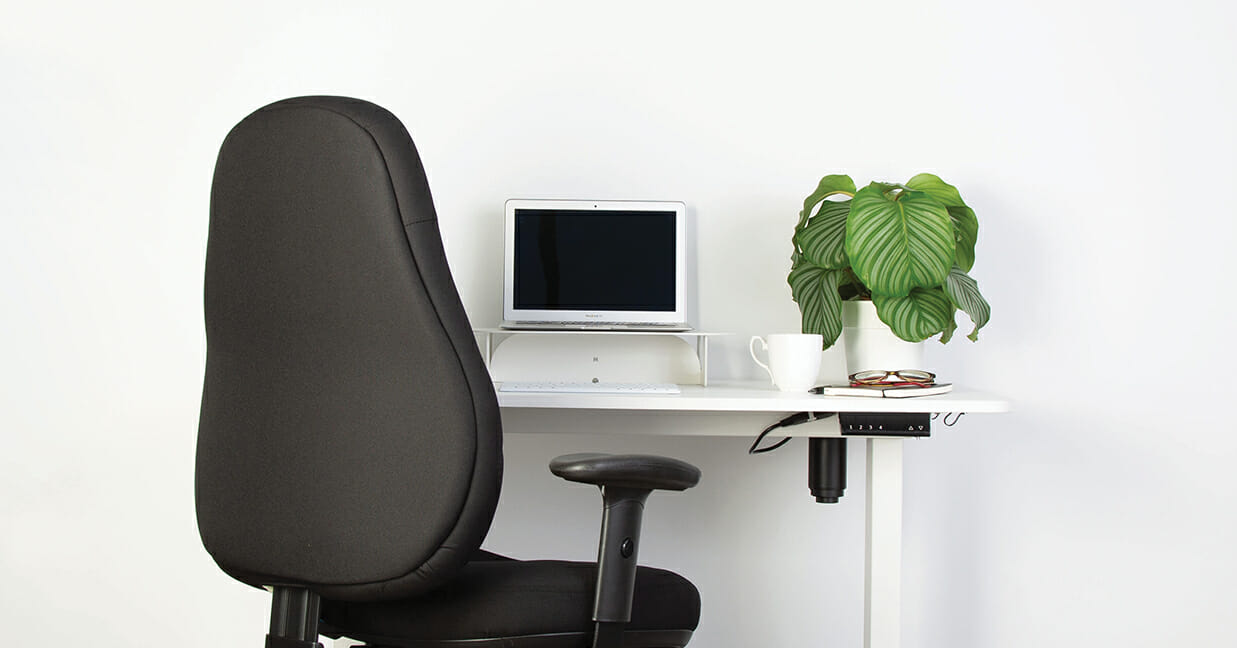 persona-workstation Mondo Lypta height adjustable desk makes an ergonomic workstation