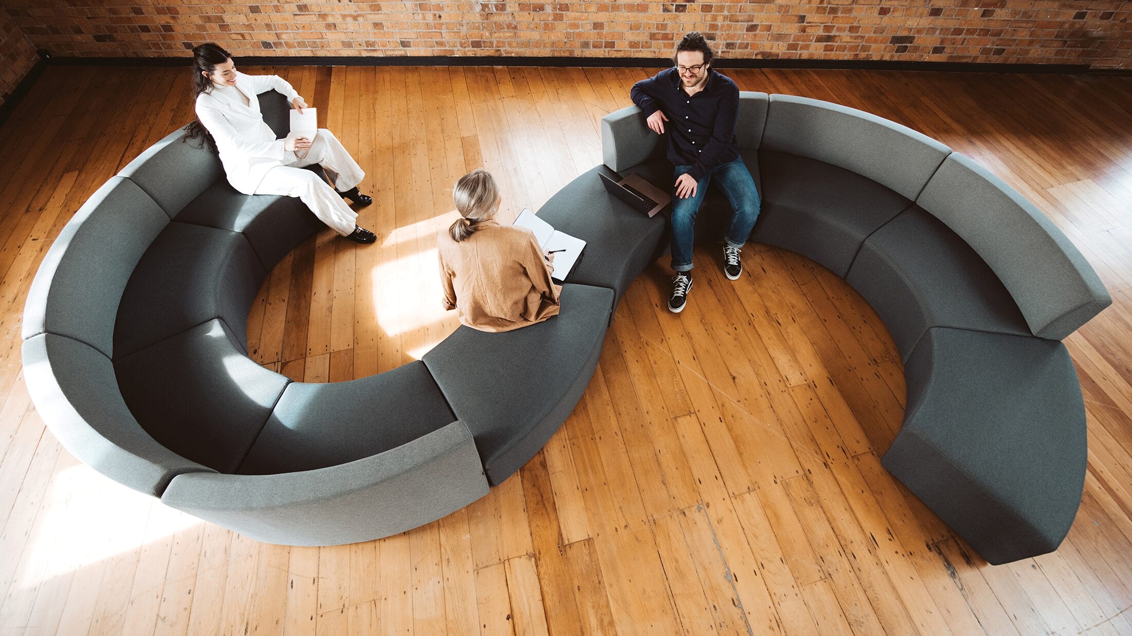 Konfurb Arco – Hybrid Workspaces Konfurb Arco - Hybrid Workspaces