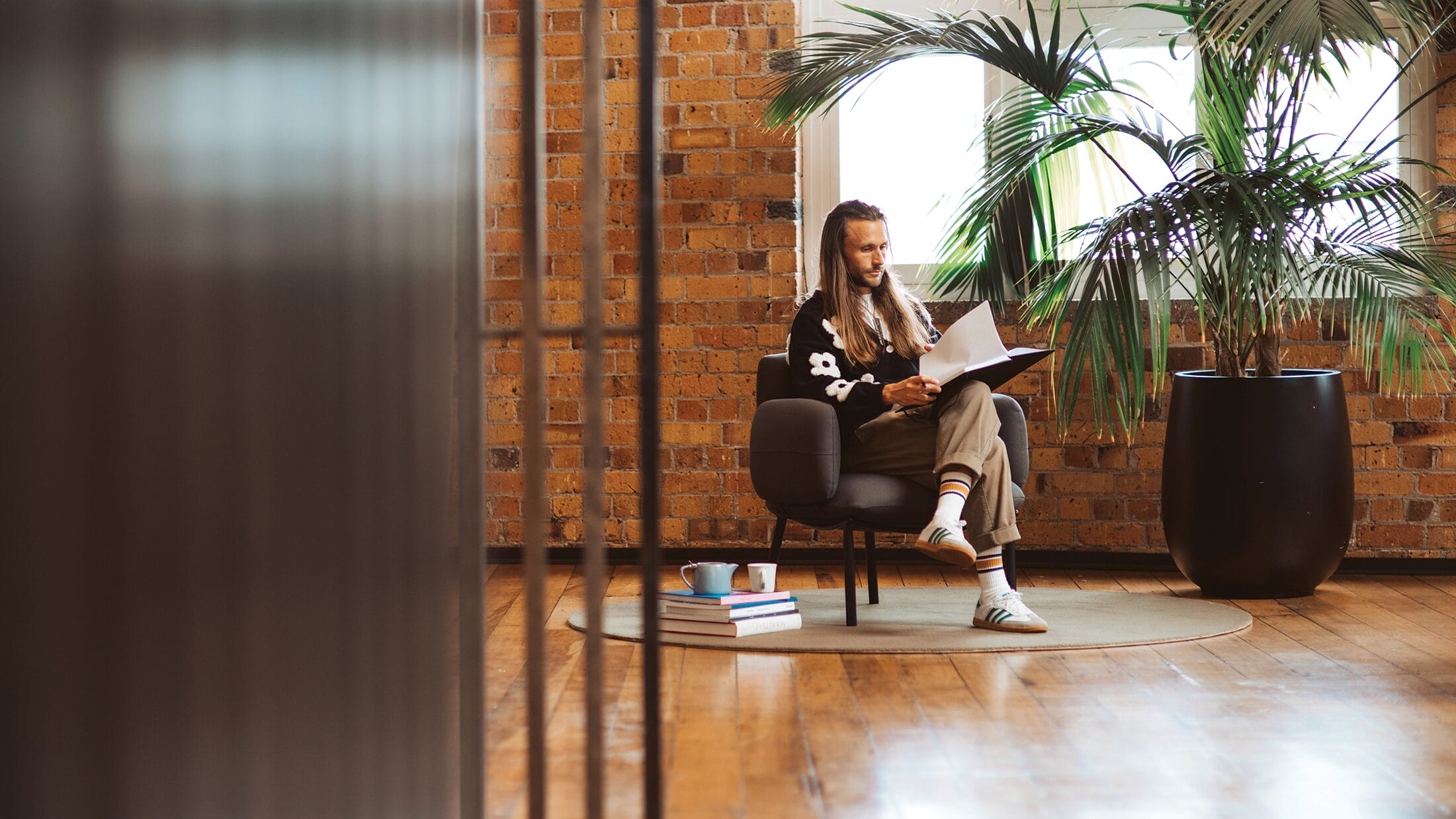 Konfurb Nebu_Grey_Biophillic Office Design