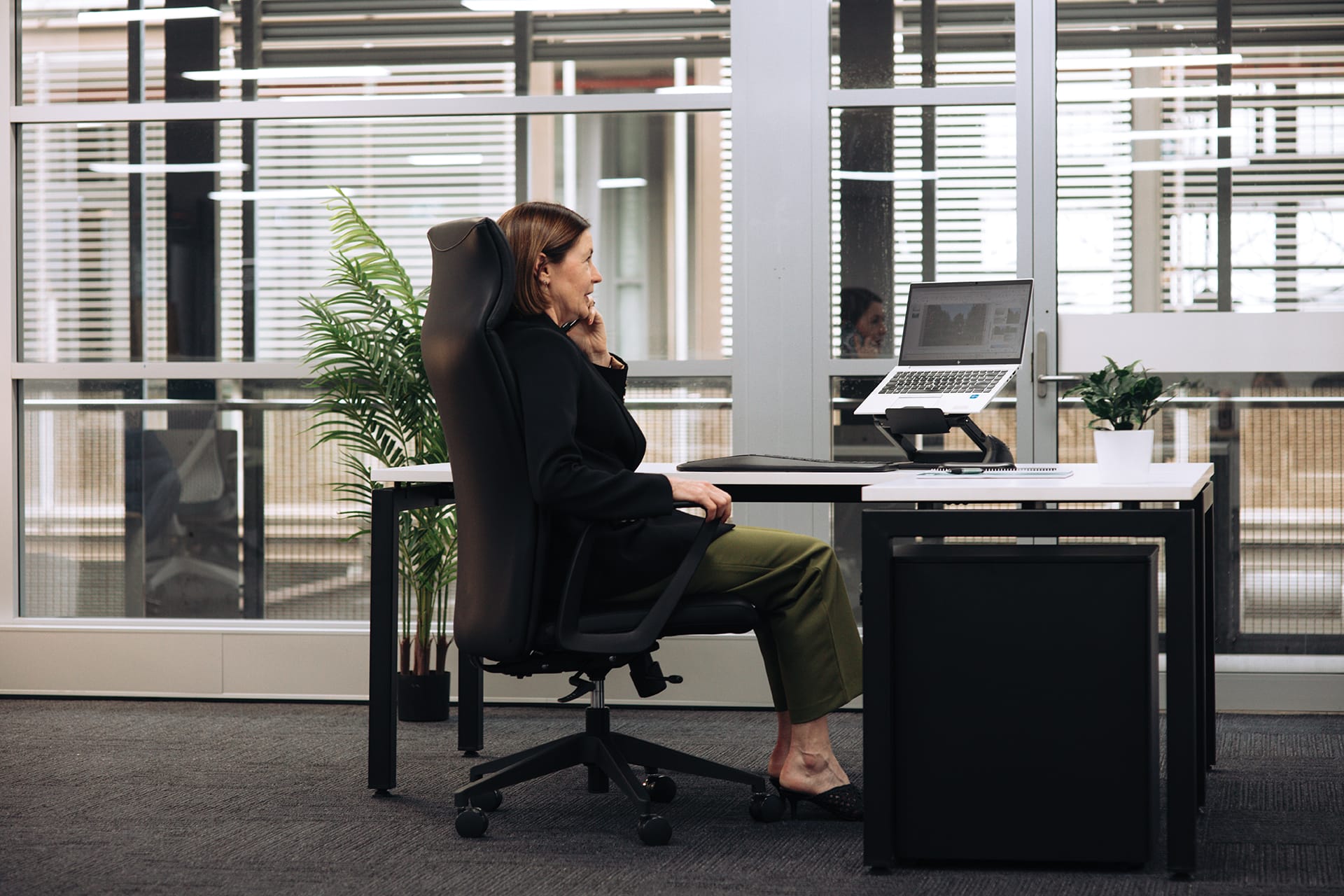 Buro Artemis High Back chair Black