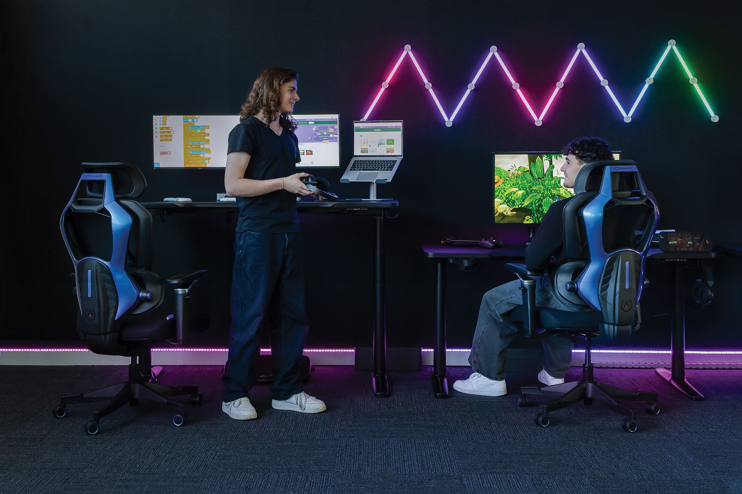Buro Frontier Gaming Height Adjustable Desk